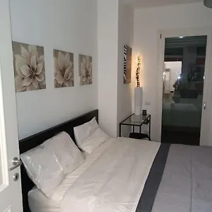https://pirelli-milan.italymilanhotels.net