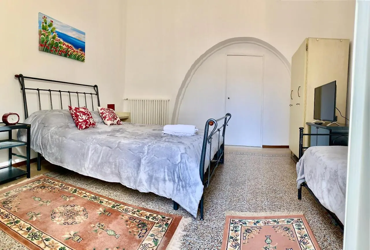 Apartment Suite Dreams Politeama Palermo Italy